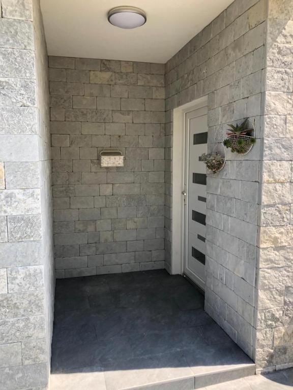 Apartments Sandro Сали Екстериор снимка
